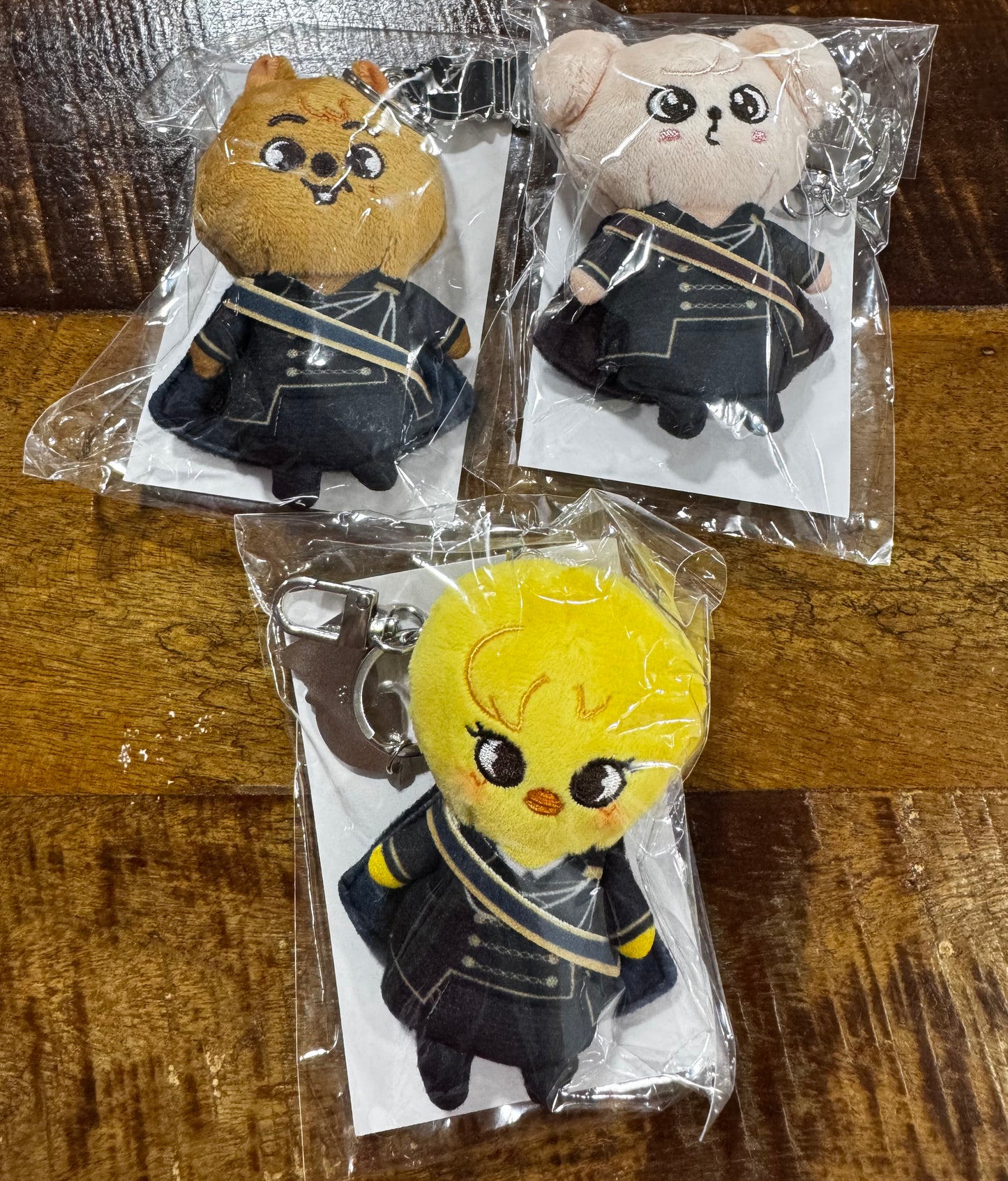 [MERCH + GIFT] Stray Kids Skzoo Japan Exclusive 2026 Season's Greetings FORCE Puppet Keychain