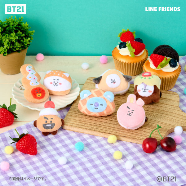 [COLLAB] BT21 x Family Mart Dreamy Sweets Plush Badge Blind box