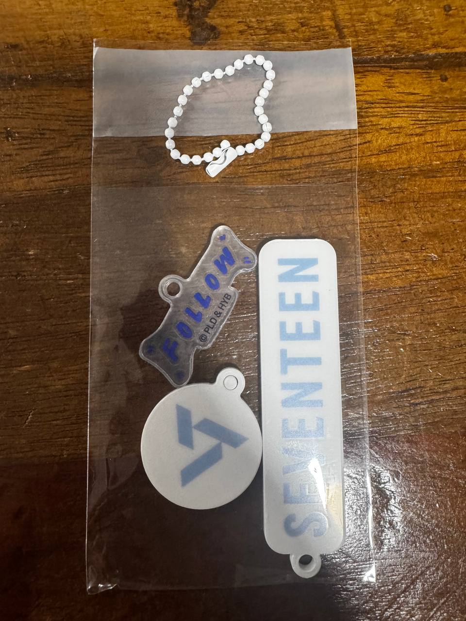 [MERCH] Seventeen Follow Lounge MD The City Merch