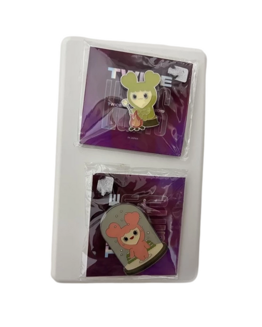[MERCH]  TWICE WORLD TOUR 2019 'TWICELIGHTS' IN JAPAN Lovelys Enamel Pin