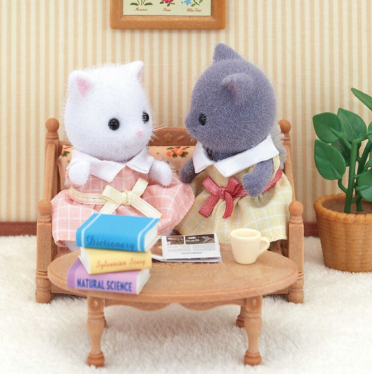 [Sylvanian Families] Persian cat girl (white) Figure