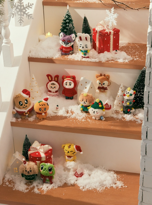 [MERCH] Seventeen Holiday with Miniteen Plush Keyring