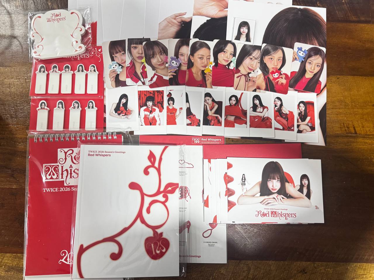 [SHARING SET] TWICE Season’s Greeting 2026 Red Whispers
